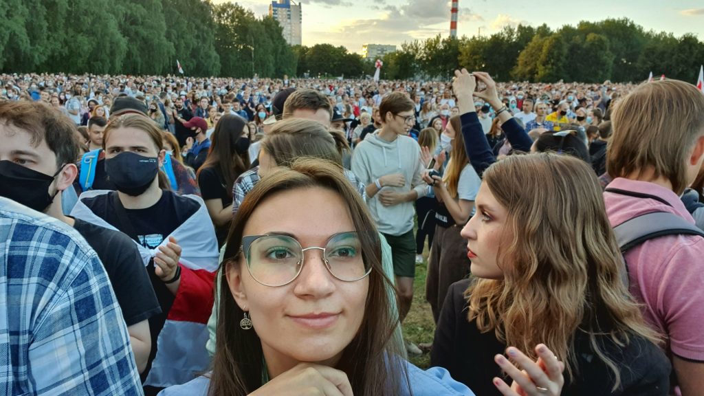 «Егор Мартинович был стеной, за которой мы все прятались». Как работать, когда твои коллеги в заложниках