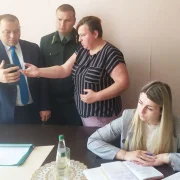 «Прадаць цяля і ўратаваць каханне». З якімі праблемамі да чыноўнікаў звярталіся беларусы гэтым летам