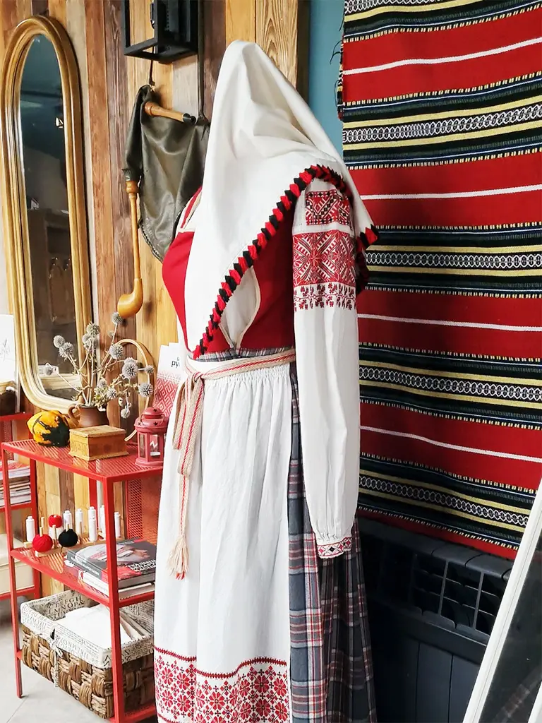 беларускі арнамент, арнамент беларусаў, строй беларусаў, традыцыйны народны строй Беларусі