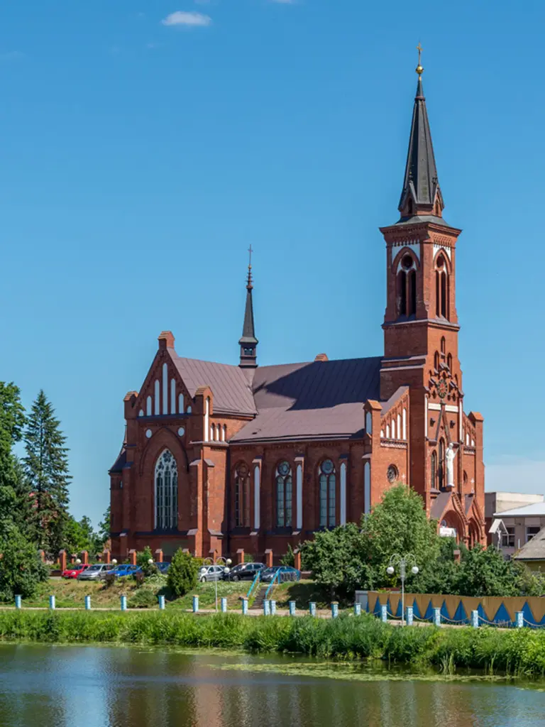 касцёл у паставах, што паглядзець у паставах