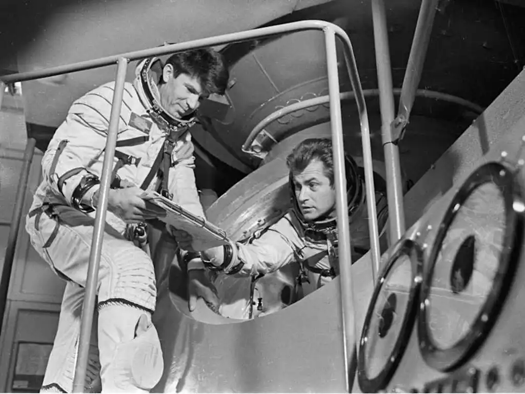 уладзімір кавалёнак касманаўт, беларускія касманаўты, беларусы ў космасе