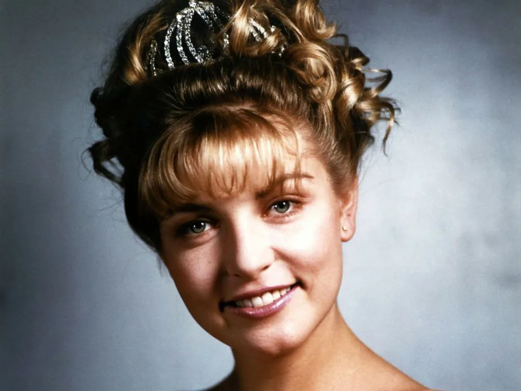 Лора Палмер. твін пікс, серыял дэвіда лінча, хто забіў лору палмер, дэйл купер