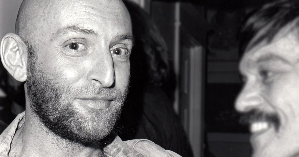 Стваральнік першых гей-коміксаў мае беларускія карані: яго бацькі жылі ў Гродне і эмігравалі ў Амерыку